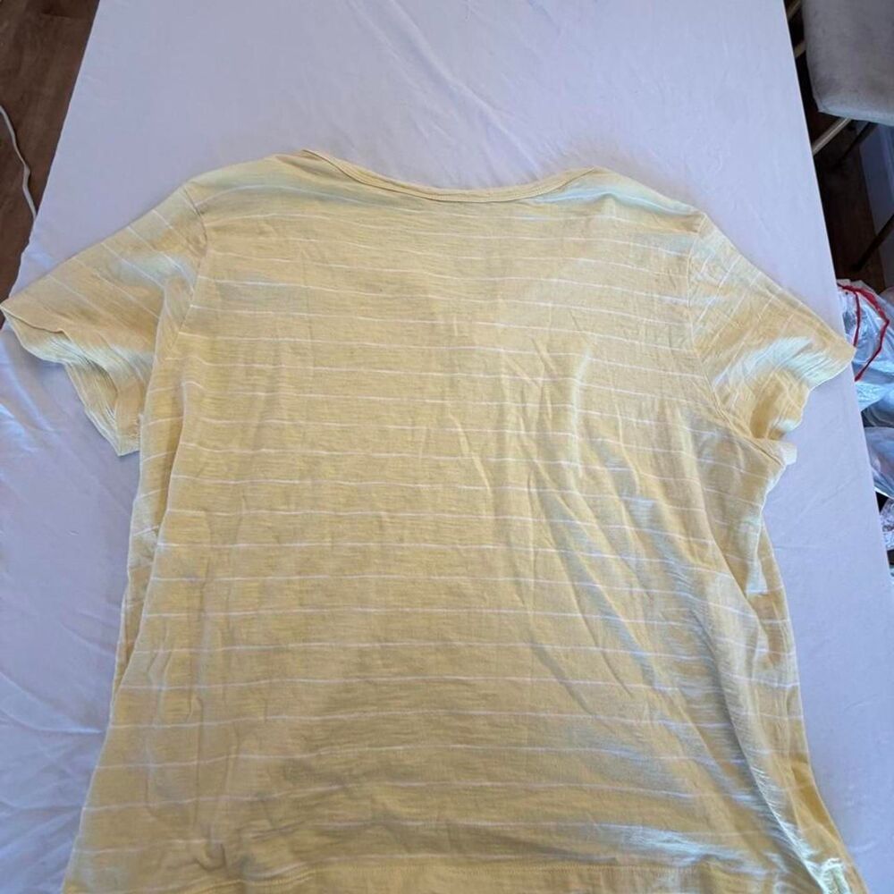 Gap Women's Yellow Shirt - Picture 3 of 3